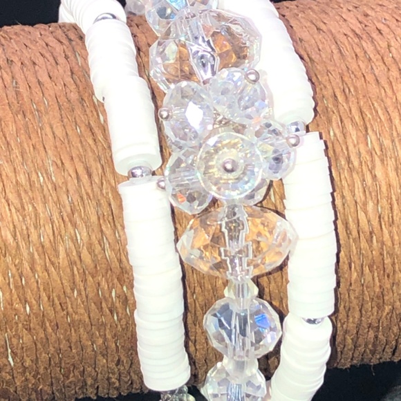 Hand Crafted Multi Clay Beads & Clear Crystals Coil Memory Wire Strand Bracelet - Picture 9 of 14